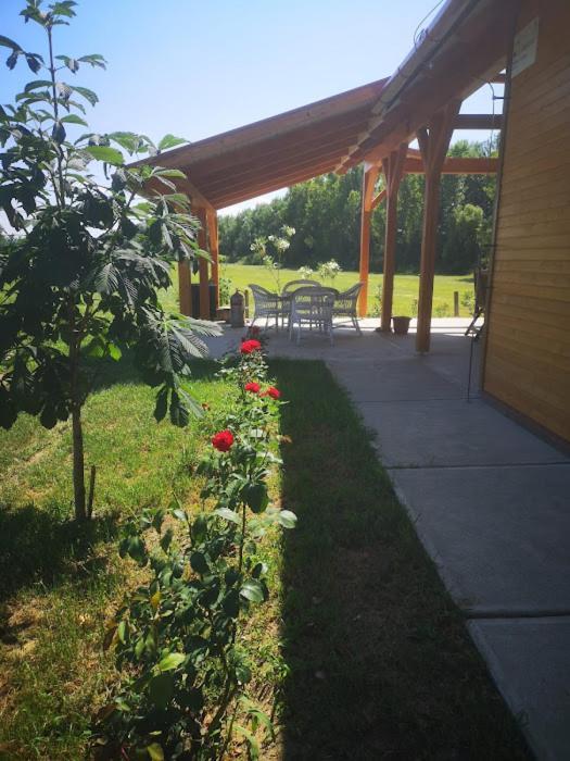 Tiszaeszlar Tomajor Vendeghazak 아파트 외부 사진