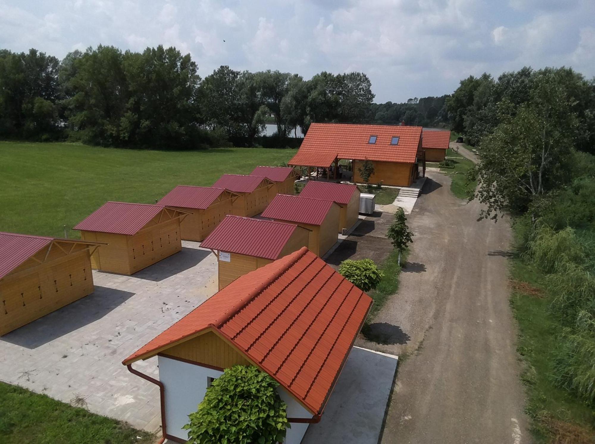 Tiszaeszlar Tomajor Vendeghazak 아파트 외부 사진